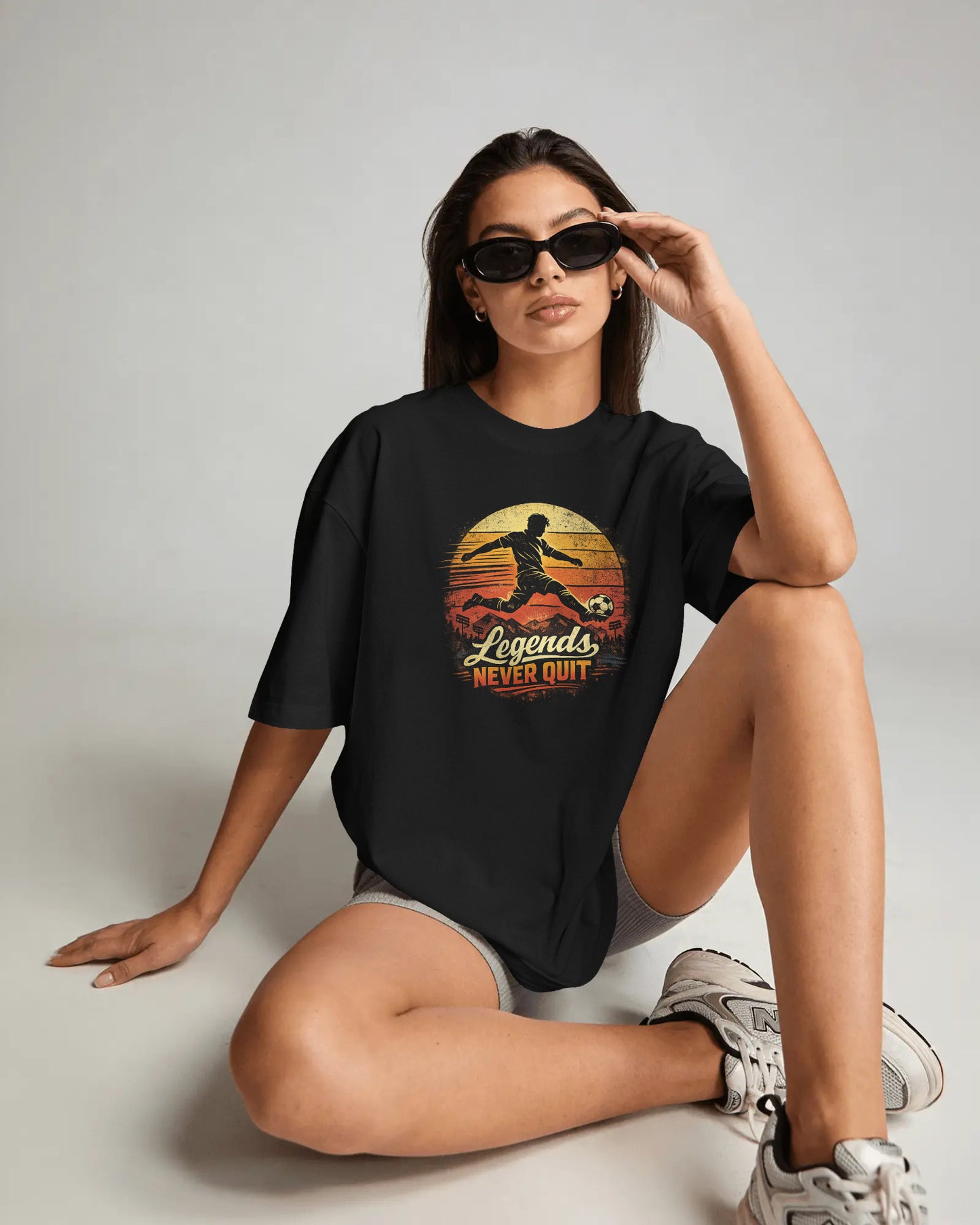 Legends Never Quit  - World Cup Football Oversized T-Shirt